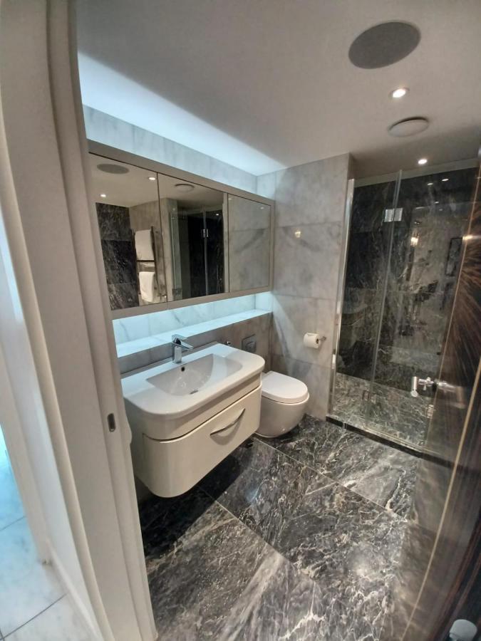 Buckingham Palace Residences By Aeria Apartments London Eksteriør billede