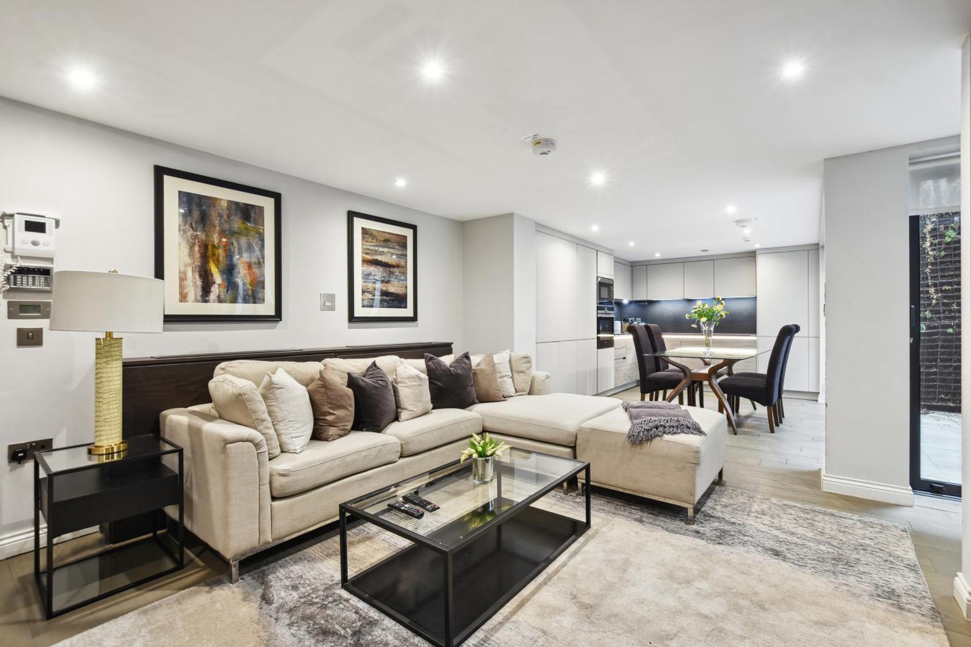 Buckingham Palace Residences By Aeria Apartments London Eksteriør billede